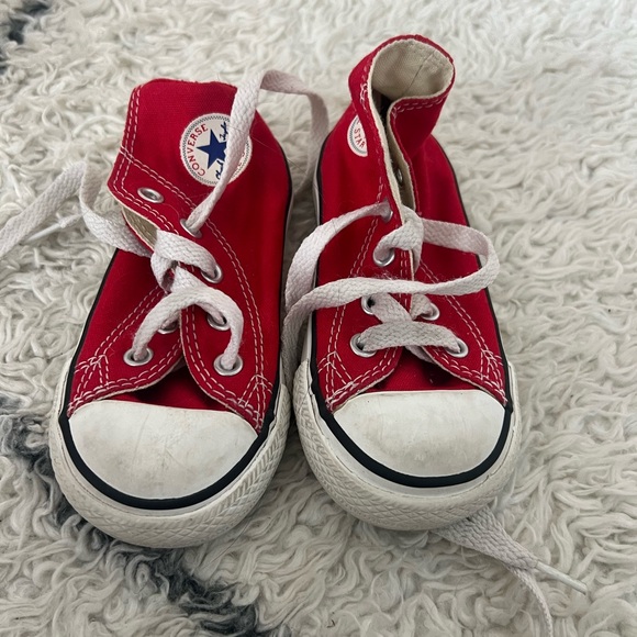Red high top toddler converse - Picture 1 of 3